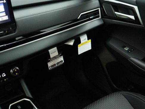 New 2026 Mitsubishi Outlander ES FWD image 21