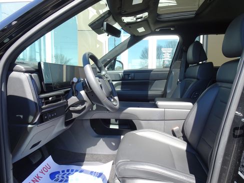 Used 2024 Hyundai Santa Fe Calligraphy image 8