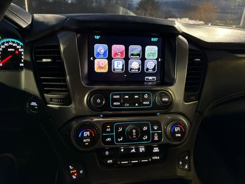 Used 2016 Chevrolet Suburban LTZ image 10