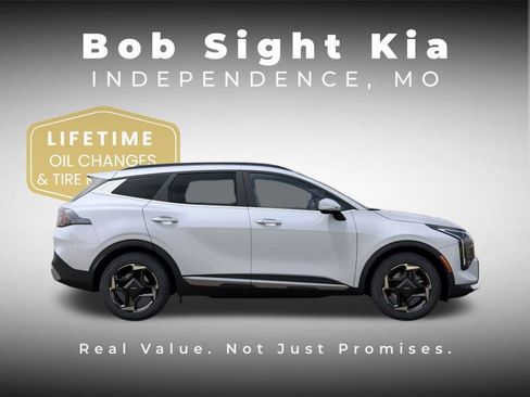 New 2026 Kia Sportage EX w/ EX Panorama Roof Package FWD image 7