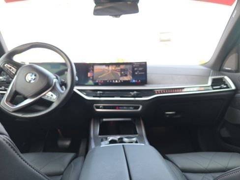 Used 2025 BMW X5 sDrive40i image 14