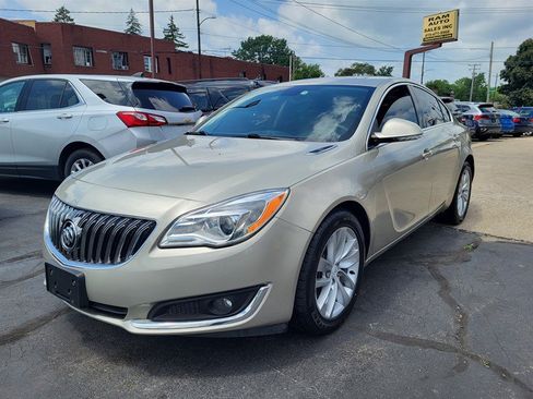Used 2016 Buick Regal FWD image 3