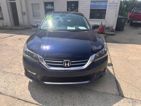 Used 2015 Honda Accord EX-L image 2