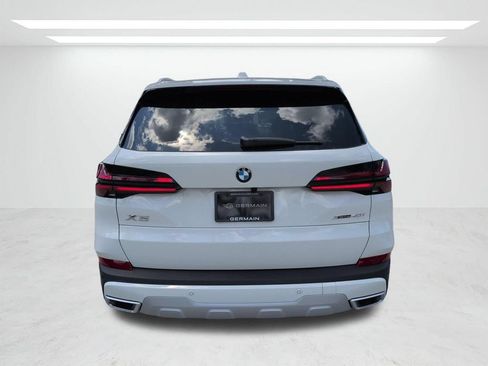 New 2026 BMW X5 xDrive40i w/ Premium Package AWD/4WD image 5
