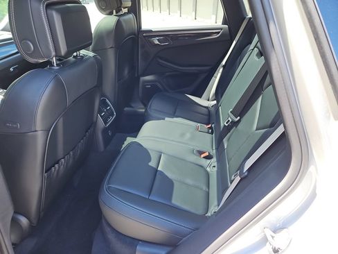 Certified 2026 Porsche Macan AWD/4WD image 25