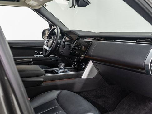 Used 2022 Land Rover Range Rover Long Wheelbase First Edition image 41