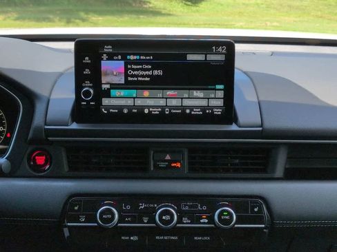Used 2025 Honda Pilot EX-L image 17