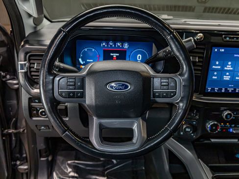 Used 2023 Ford F250 Lariat w/ Sport Appearance Package image 17