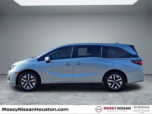 Used 2025 Honda Odyssey EX-L image 5