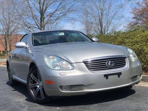Used 2002 Lexus SC 430 Convertible image 3