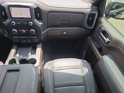 Used 2021 GMC Sierra 1500 Denali w/ Denali Ultimate Package AWD/4WD image 16