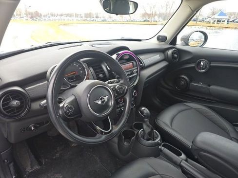 Used 2015 MINI Cooper 2-Door Hardtop image 6