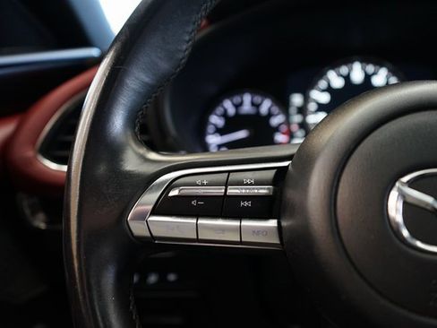 Used 2020 MAZDA MAZDA3 Hatchback w/ Premium Package image 31