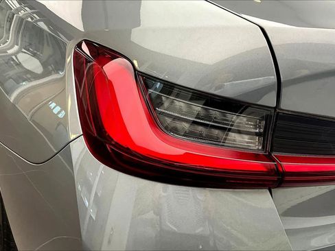Used 2025 BMW 330i Sedan image 28