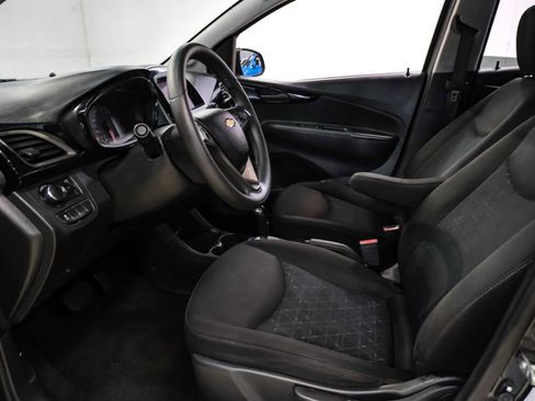 Used 2022 Chevrolet Spark LT FWD image 4