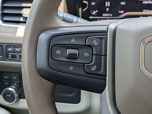 Used 2023 GMC Yukon Denali AWD/4WD image 29