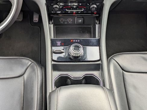 Used 2024 Jeep Grand Cherokee L Limited w/ Luxury Tech Group II image 19