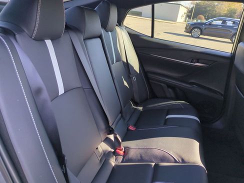 Used 2025 Toyota Camry SE image 26