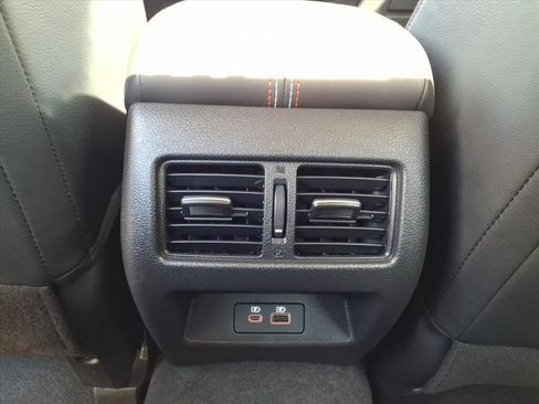 Used 2024 Nissan Altima 2.0 SR image 11