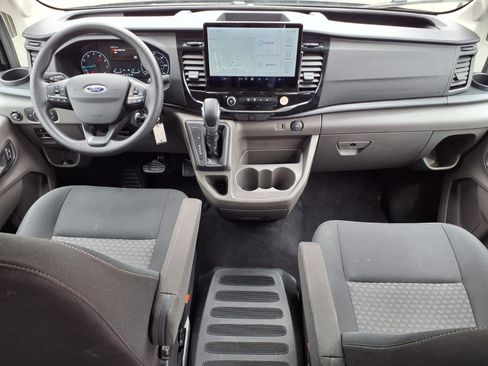 Used 2023 Ford Transit 350 XLT image 10