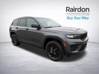 Used 2025 Jeep Grand Cherokee Altitude w/ Trailer Tow Package AWD/4WD 360° Tour