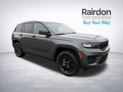 Used 2025 Jeep Grand Cherokee Altitude w/ Trailer Tow Package