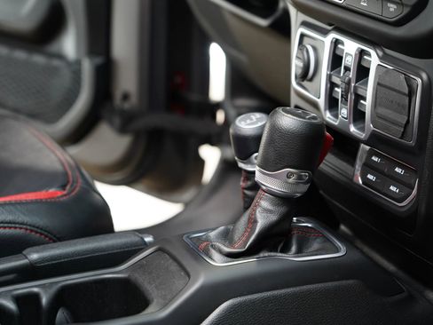 Used 2020 Jeep Gladiator Sport w/ Quick Order Package 24S image 83