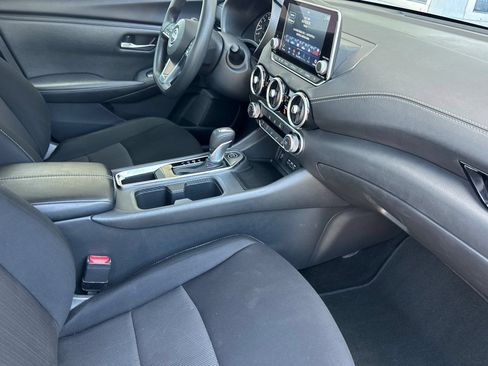 Used 2024 Nissan Sentra SV FWD image 15