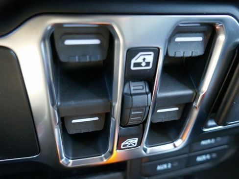 New 2026 Jeep Gladiator Sport image 16