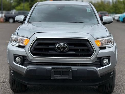 Used 2023 Toyota Tacoma SR5 w/ Technology Package AWD/4WD image 8