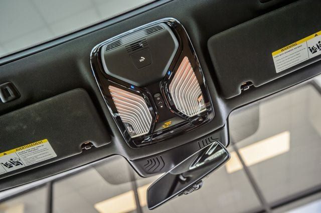 Used 2017 BMW 540i RWD image 40