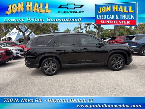 Used 2025 Honda Pilot Sport image 14
