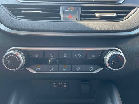 Used 2021 Nissan Altima 2.5 SR w/ SR Premium Package FWD image 27