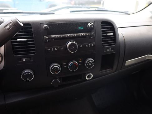 Used 2007 Chevrolet Silverado 2500 LT w/ 1LT Convenience Package AWD/4WD image 15