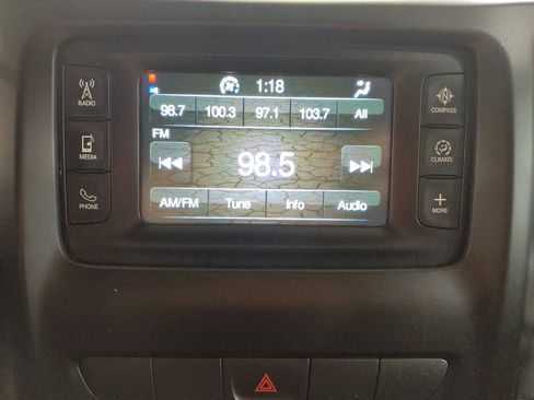 Used 2014 Jeep Cherokee Latitude FWD image 25