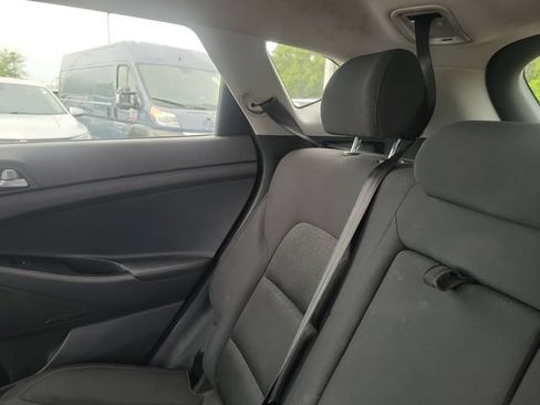 Used 2016 Hyundai Tucson SE w/ Option Group 02 FWD image 9