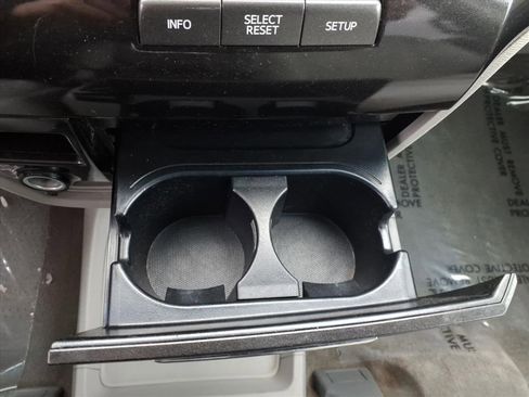 Used 2013 Toyota Sienna LE image 15