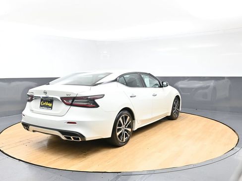 Used 2023 Nissan Maxima SV w/ Floor Mat Group FWD image 3