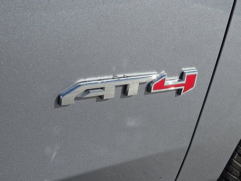 Used 2023 GMC Yukon AT4 w/ AT4 Premium Package AWD/4WD image 12
