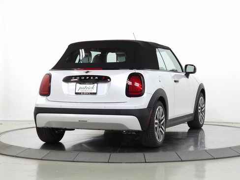 Used 2026 MINI Cooper S FWD image 9