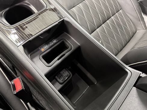 Used 2019 Buick Regal Avenir w/ Driver Confidence Package II image 22