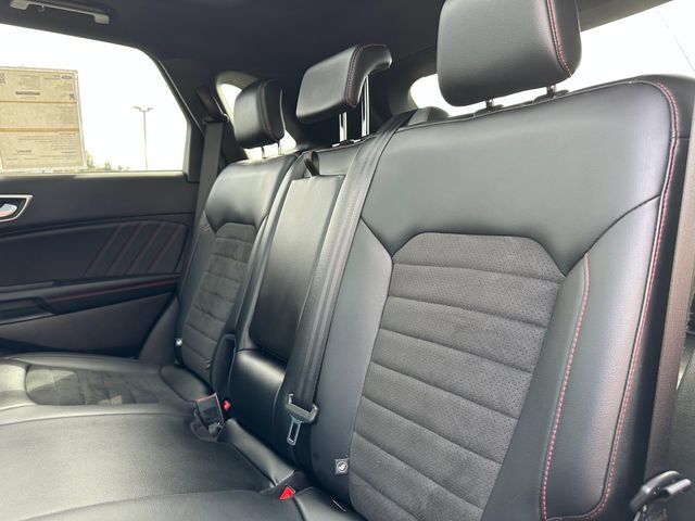 Certified 2024 Ford Edge ST-Line AWD/4WD image 21