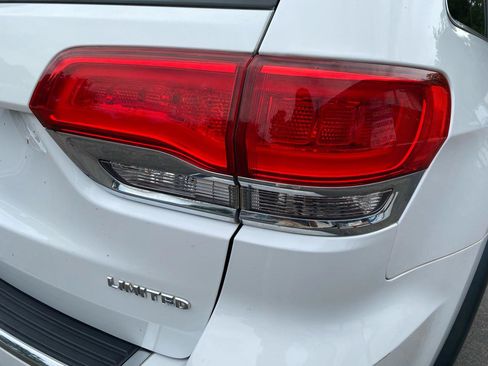 Used 2014 Jeep Grand Cherokee Limited RWD image 24
