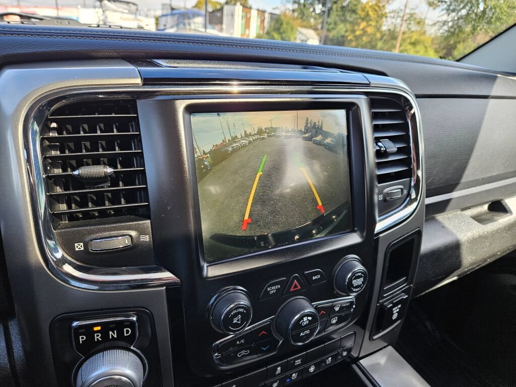Used 2015 RAM 1500 Sport w/ Black Ram 1500 Sport Group AWD/4WD image 28
