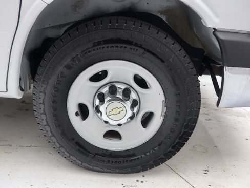 Used 2014 Chevrolet Express 3500 LT w/ LT Preferred Equipment Group RWD image 27