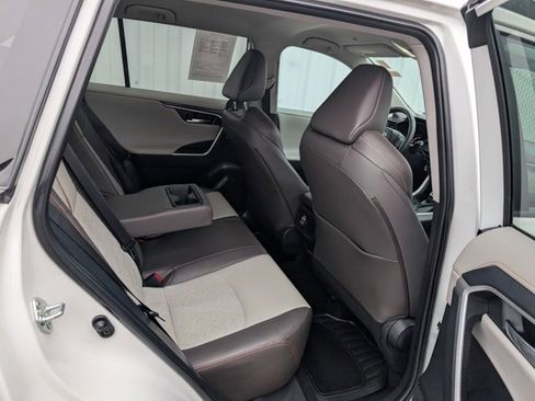 Used 2024 Toyota RAV4 Adventure image 25