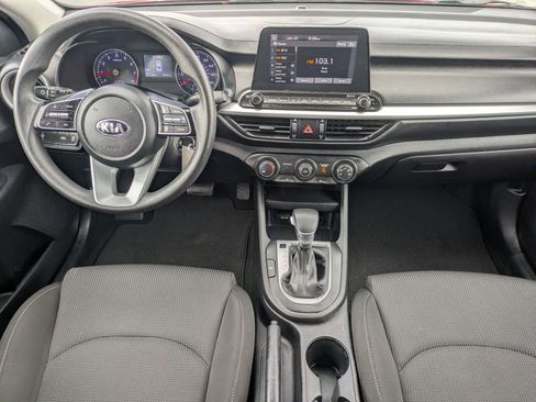 Used 2020 Kia Forte LXS FWD image 19