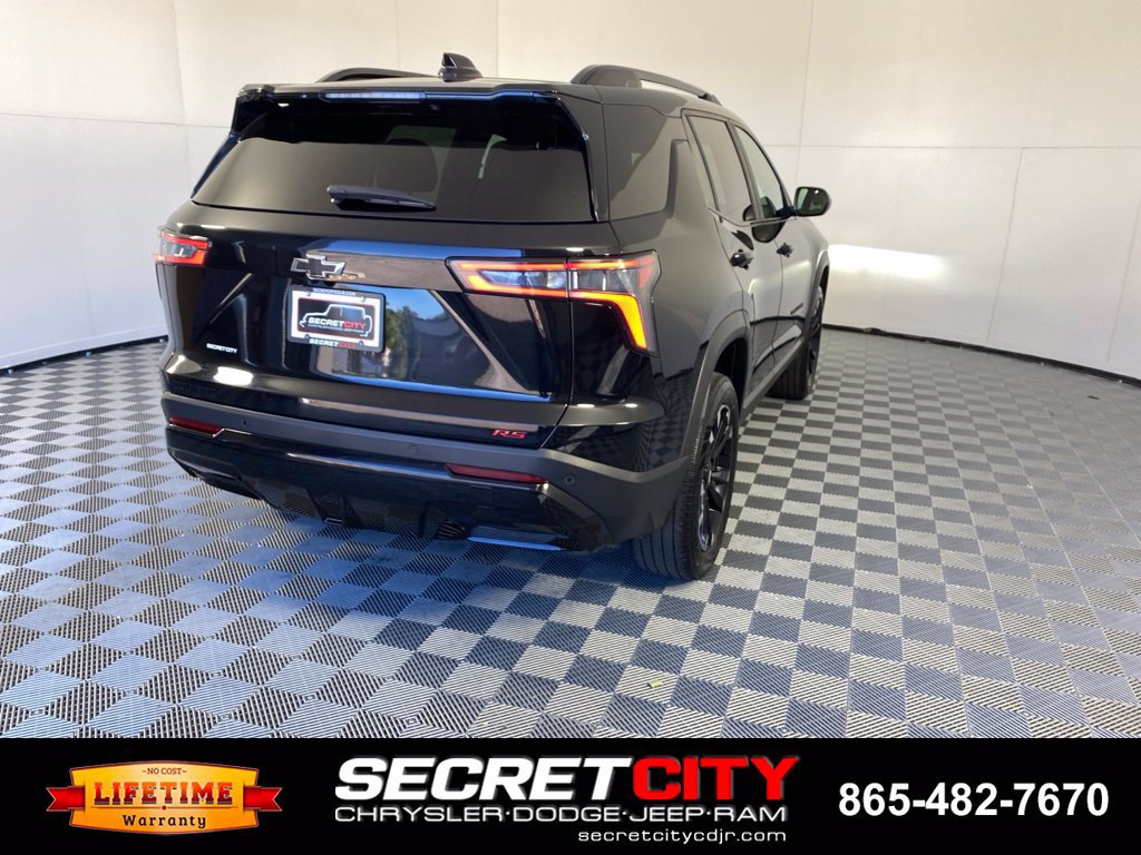 Used 2025 Chevrolet Equinox RS w/ Convenience Package III FWD image 7
