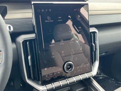 New 2025 GMC Acadia Elevation image 17