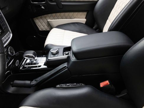 Used 2016 Mercedes-Benz G 63 AMG 4MATIC image 28